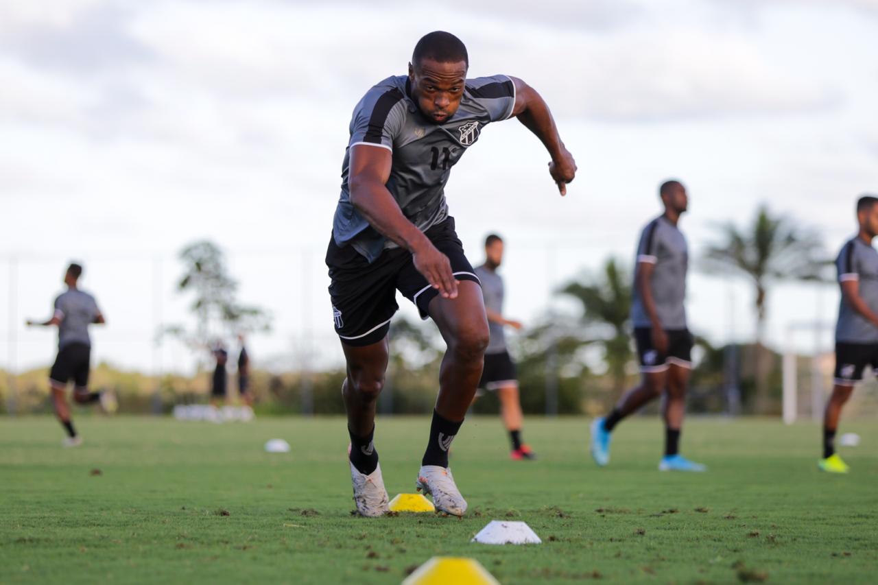 Um dia antes da decisão, elenco alvinegro encerra preparação para encarar o Bahia