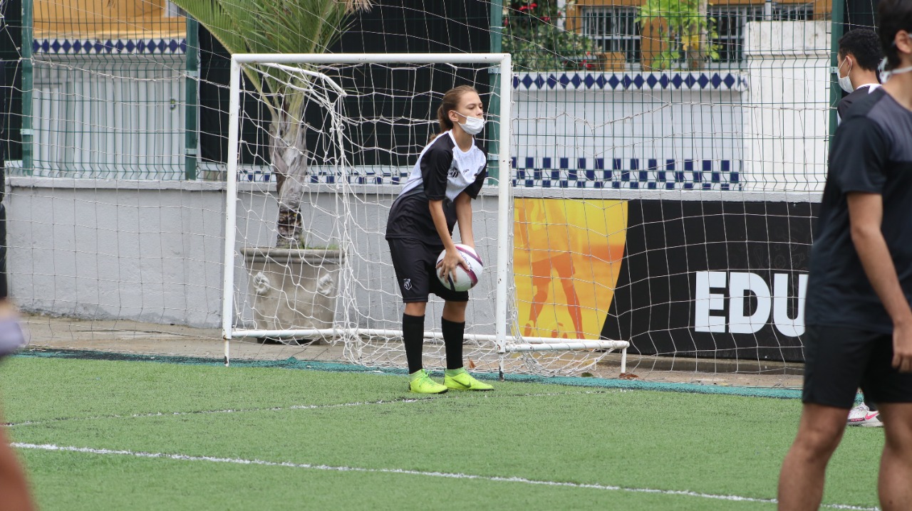 Fábrica de Craques: Escola do Vozão visa executar aulas com a melhor estratégia para seus alunos