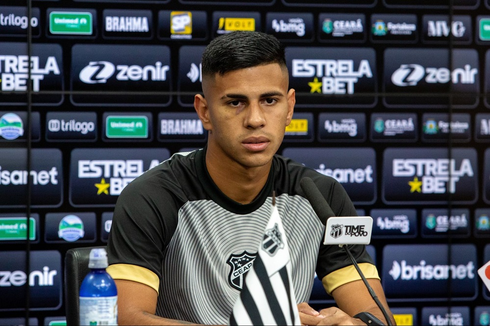 David Ricardo participa de sua primeira entrevista coletiva e festeja momento no Ceará