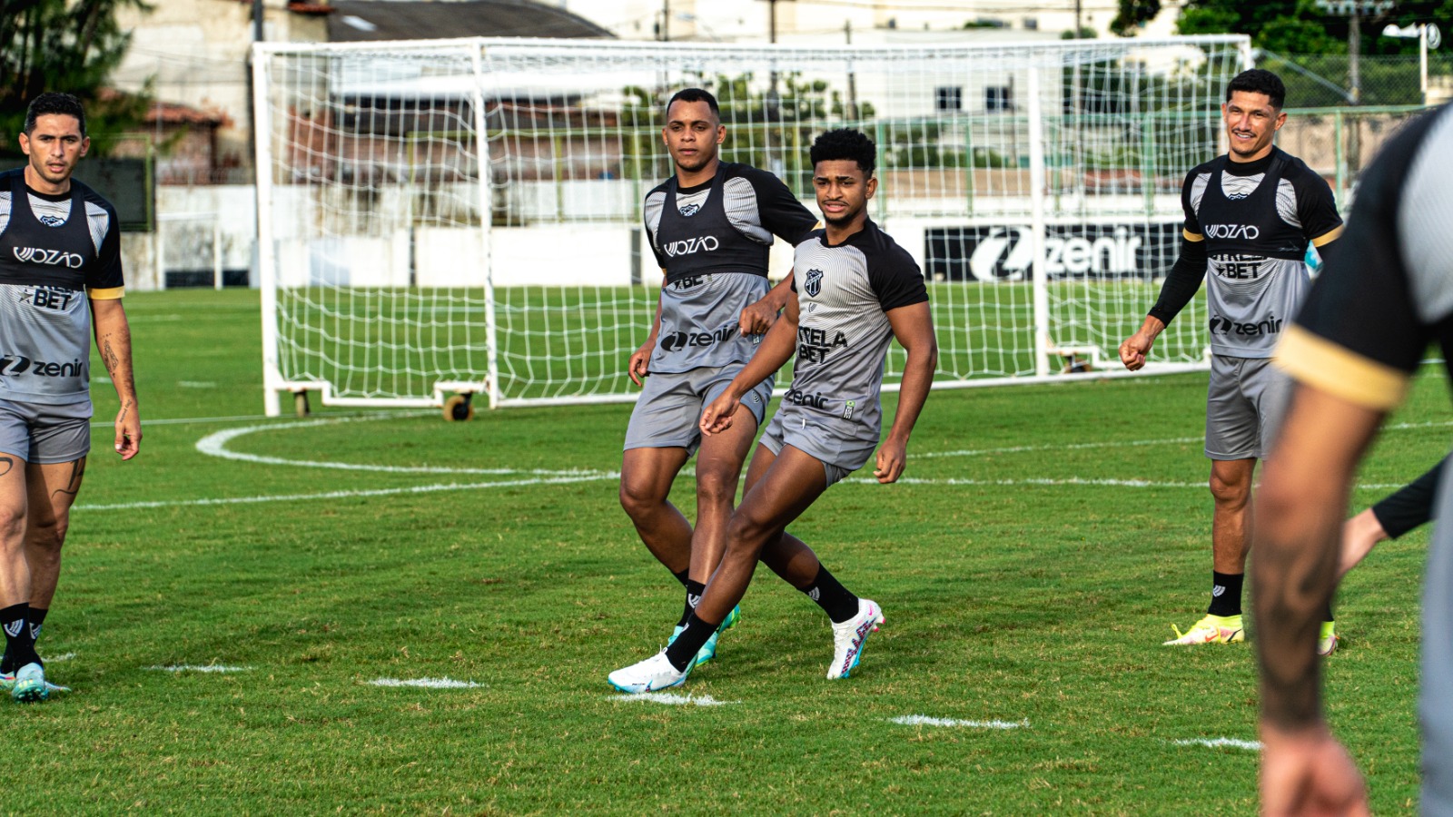 No Vovozão, Ceará finaliza preparação para primeiro jogo da final da Copa do Nordeste