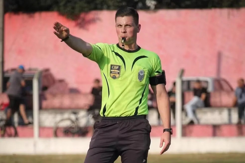 Camp. Brasileiro: Árbitro de 25 anos, Lucas Casagrande (PR) apita Ceará x Mirassol