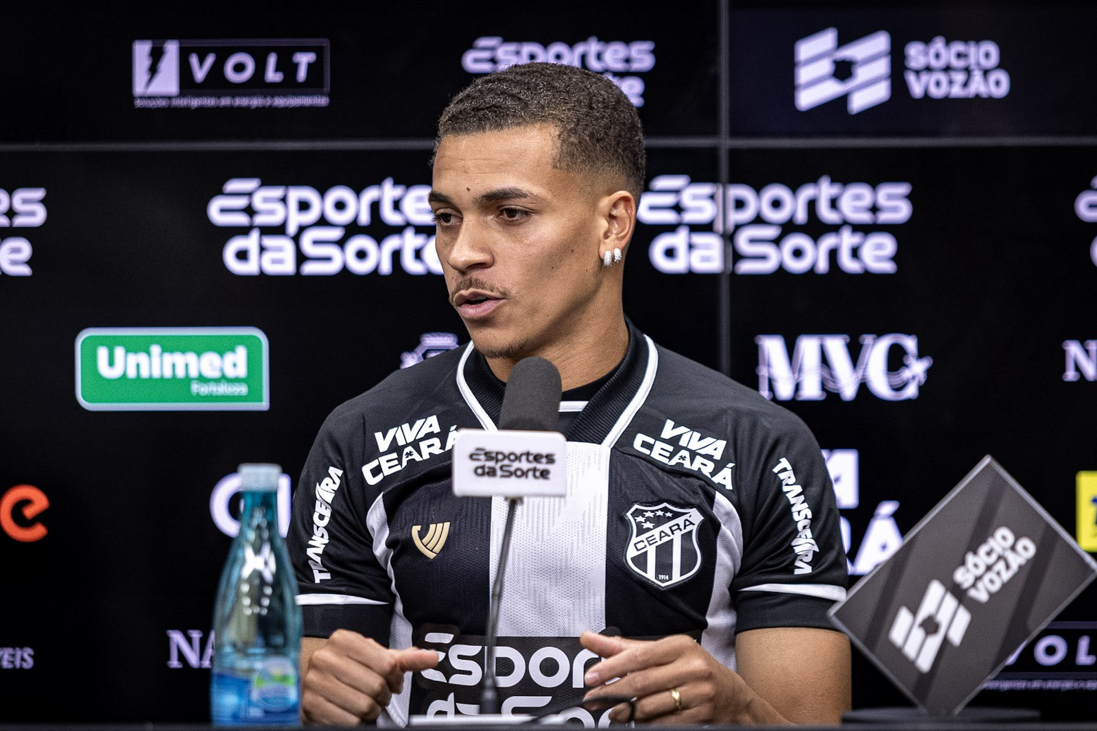 Rodriguinho destaca vontade de estrear pelo Ceará e diz: "Quero dar muita alegria ao clube e à torcida"
