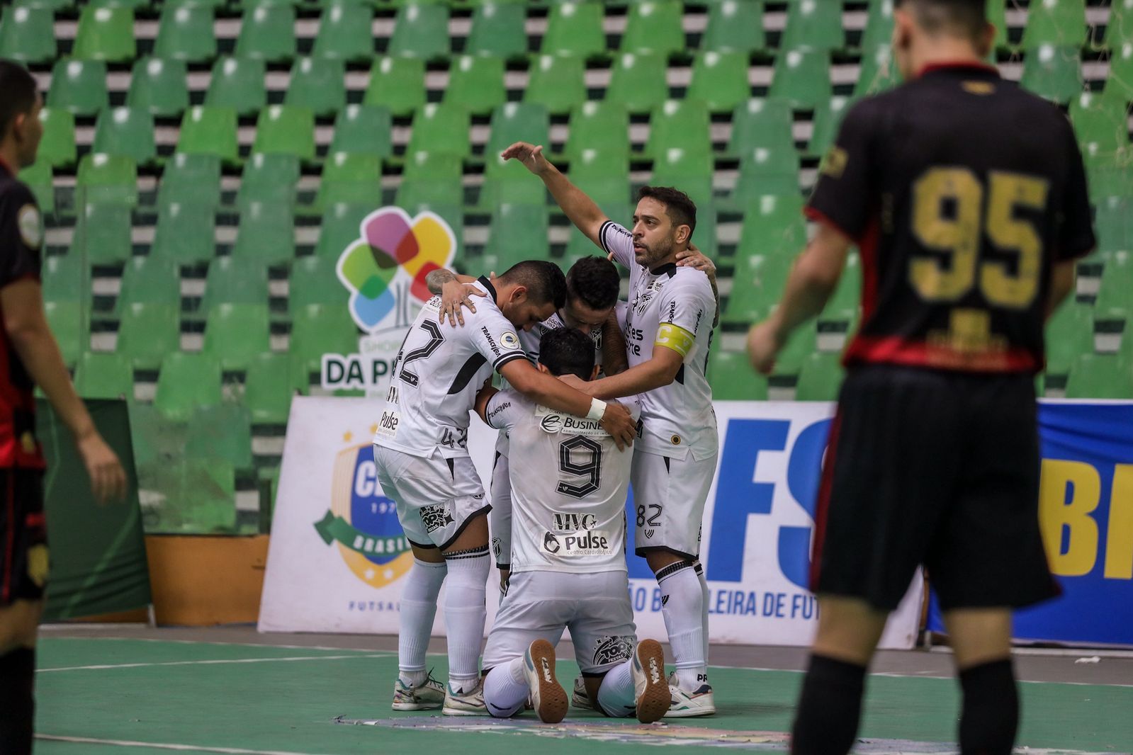 Futsal: Ceará vence Sport por 2 a 0 e avança para às quartas de final da Copa Nordeste