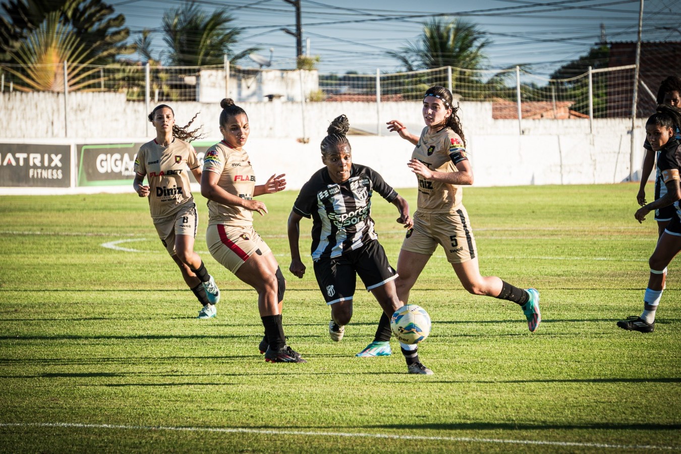 Fut. Feminino: Por vaga na final do Campeonato Cearense, Ceará visita o R4 nesta sexta-feira, 14, em Barbalha