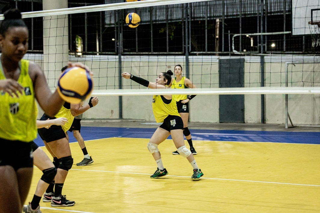 Vôlei: Ceará inicia penúltima semana do ano com atividades na academia e na quadra