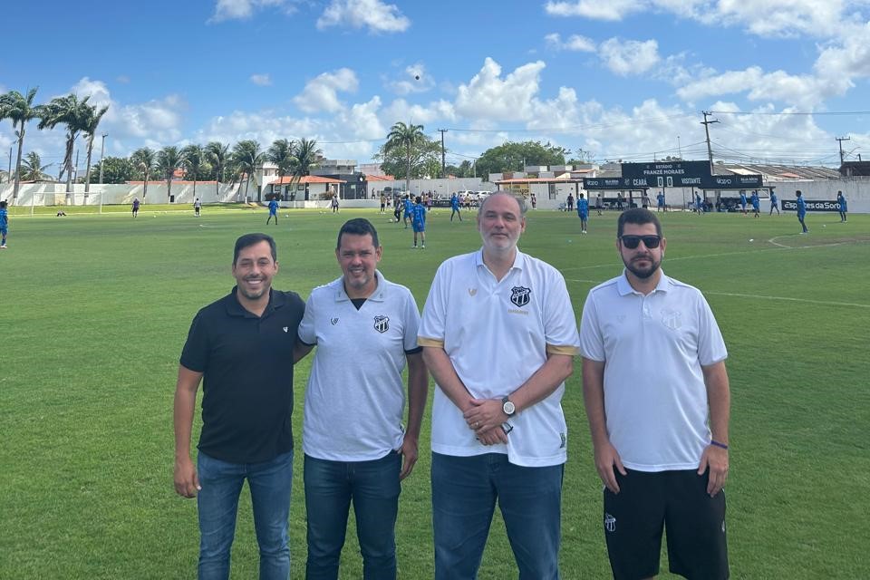 Presidente do Conselho Deliberativo, Márcio Forti visita Cidade Vozão e acompanha preparação para a Copinha