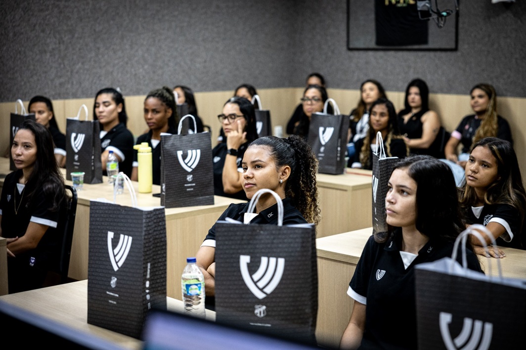 Fut. Feminino: Elenco participa de Media Day e Media Training em Porangabuçu