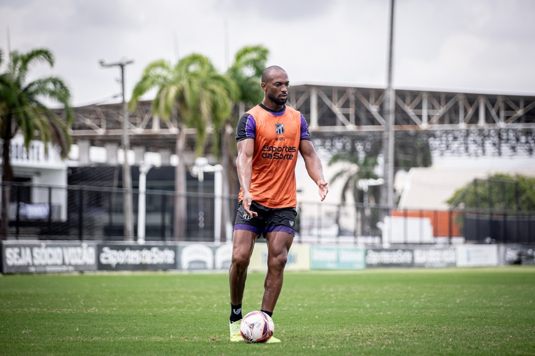 Ceará realiza apronto em Porangabuçu e embarca para São Paulo