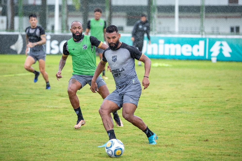 Em Porangabuçu, Ceará se reapresenta e faz primeiro treino visando o Clássico-Rei