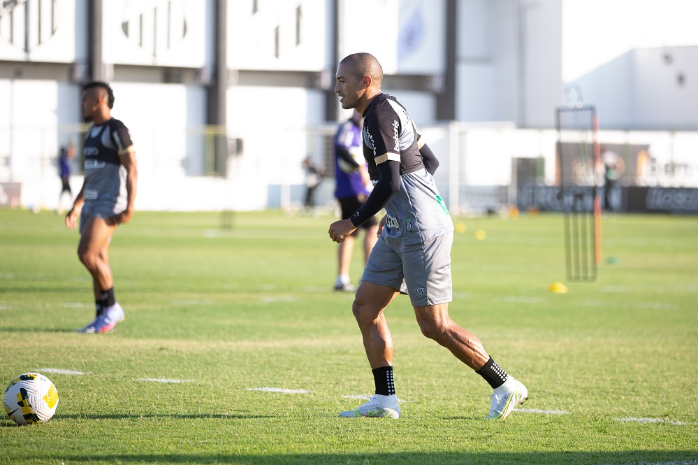 Nesta terça-feira (11), Ceará inicia preparação para próximo compromisso na temporada