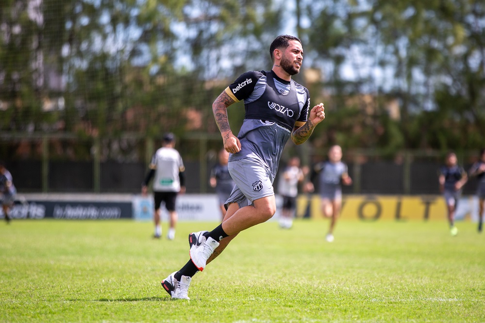 Ceará faz treino tático no quinto dia da pré-temporada 2023