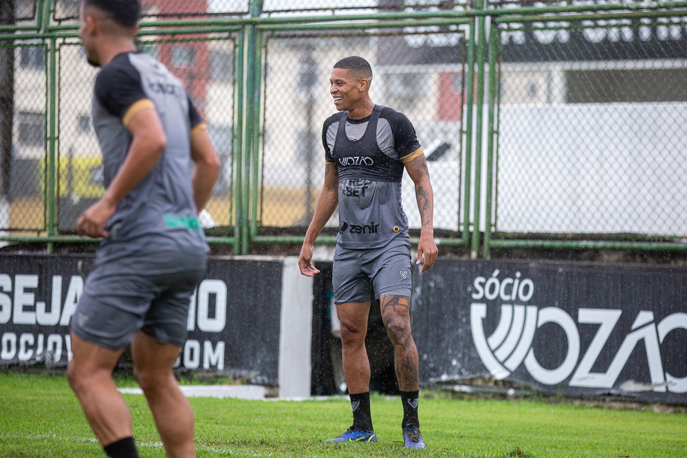 Com treino em Porangabuçu, Ceará encerra preparação para encarar CRB