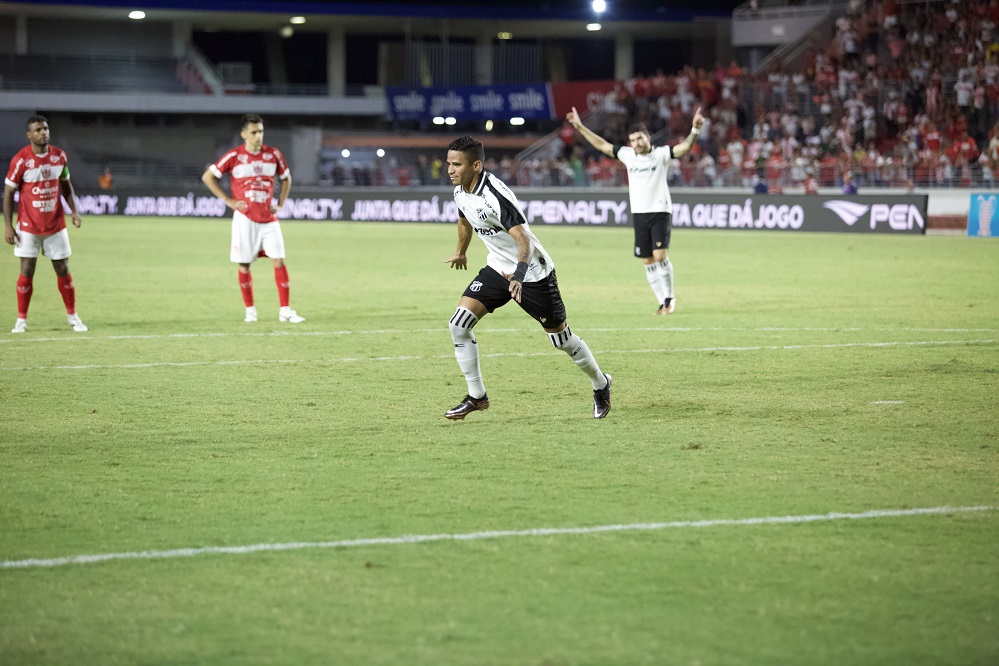 Copa do Nordeste: Com gol de Erick, Ceará empata por 1 a 1 com o CRB