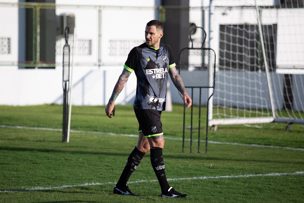 Treino apronto fecha a preparação do Ceará para o jogo contra o Avaí