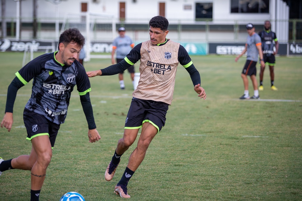 Ceará faz treino apronto e encerra a preparação para encarar o CRB