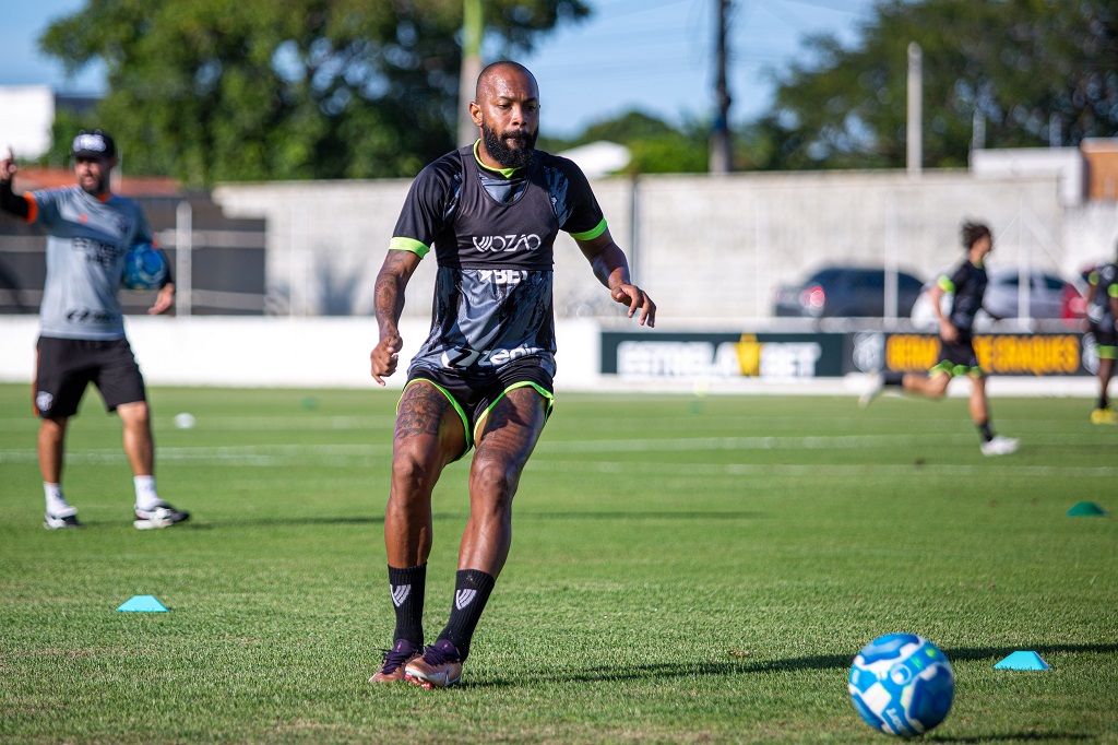 Na Cidade Vozão, elenco realiza mais um treinamento para encarar o Sampaio Corrêa