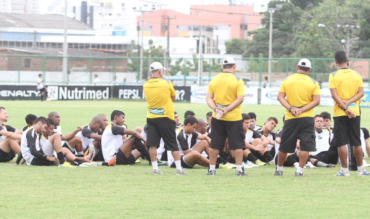 Sexta-feira será de trabalho forte para o grupo do Vovô