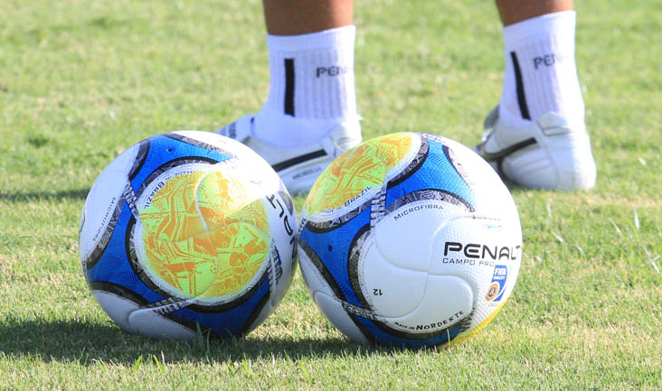 Após chegar nesta madrugada, grupo vai se reapresentar à tarde