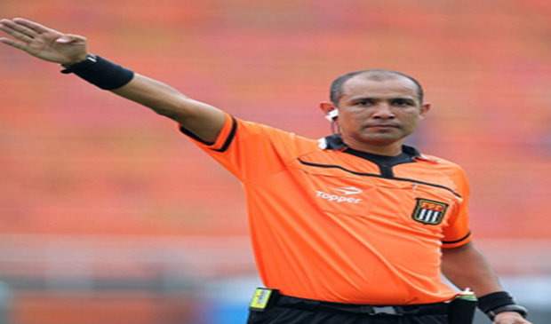 Paulista Marcelo Aparecido de Souza apita Goiás x Ceará em Goiânia