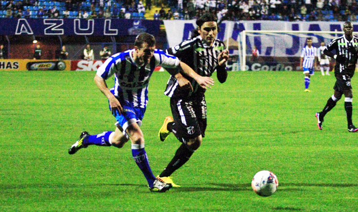 Ceará sai atrás, mas reage e consegue o empate diante do Avaí