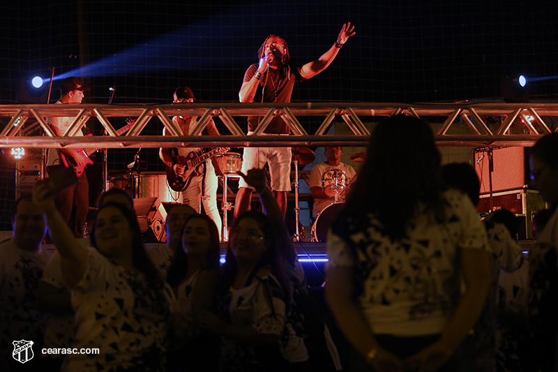 Ceará realiza o primeiro “Bloquinho Alvinegro” para funcionários do clube