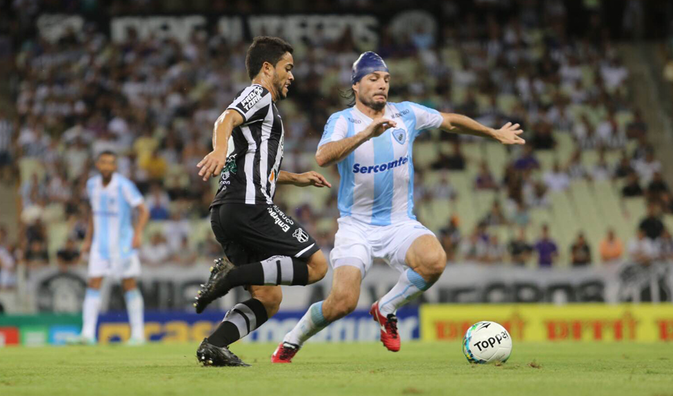 Rafael Costa marca e Ceará vence a terceira partida seguida na Série B