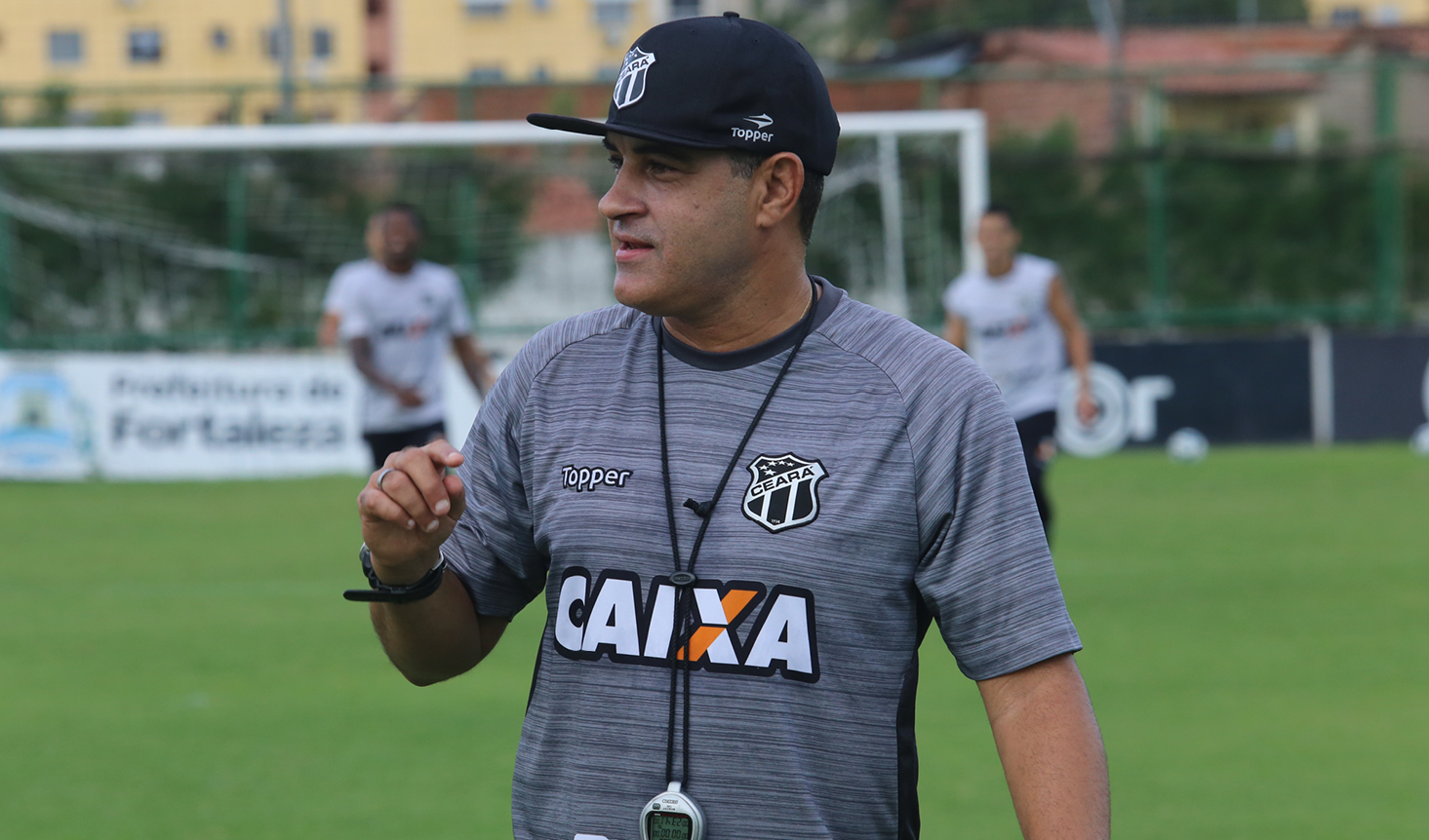 Antes de viajar para São Luís, Ceará realiza treino fechado em Porangabuçu