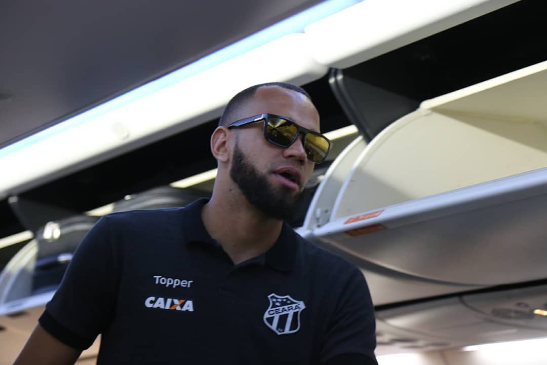 Vovô embarca para o Rio de Janeiro, onde enfrenta o Flamengo pelo Brasileiro