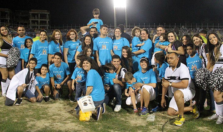 Ceará e Associação Fortaleza Azul levaram crianças autistas ao PV