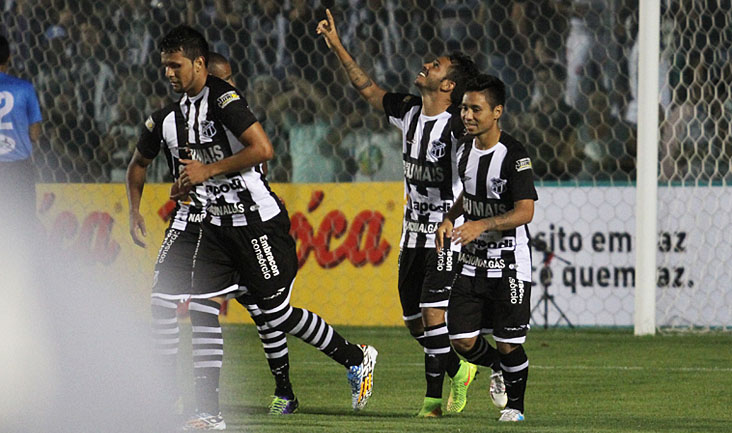 Assisinho faz dois e Vozão vence na estreia pelo Estadual