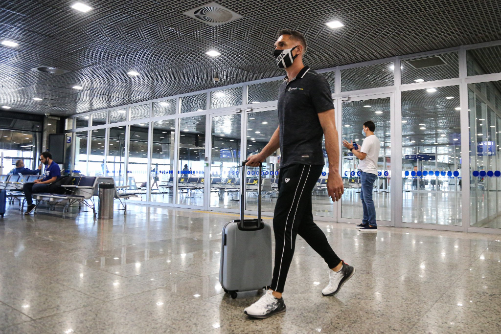 Ceará se reapresenta, treina em Porangabuçu e viaja para São Paulo