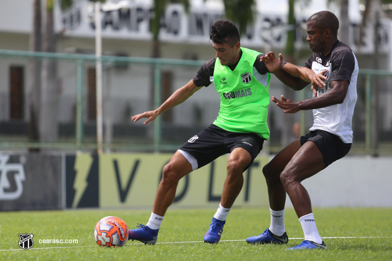 "Todo jogador profissional sonha em disputar essa partida", afirma Fabinho sobre Clássico-Rei