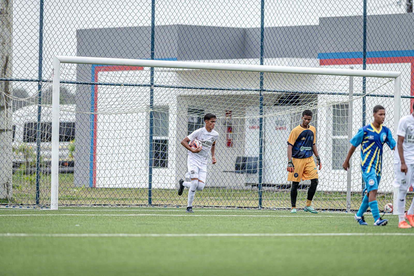 Sub-15: Ceará goleia o Ibipitanga e conquista a primeira vitória na Copa 2 de Julho