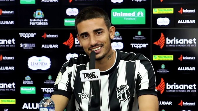 Thiago Galhardo conta com o apoio do torcedor alvinegro no jogo contra o Internacional/RS