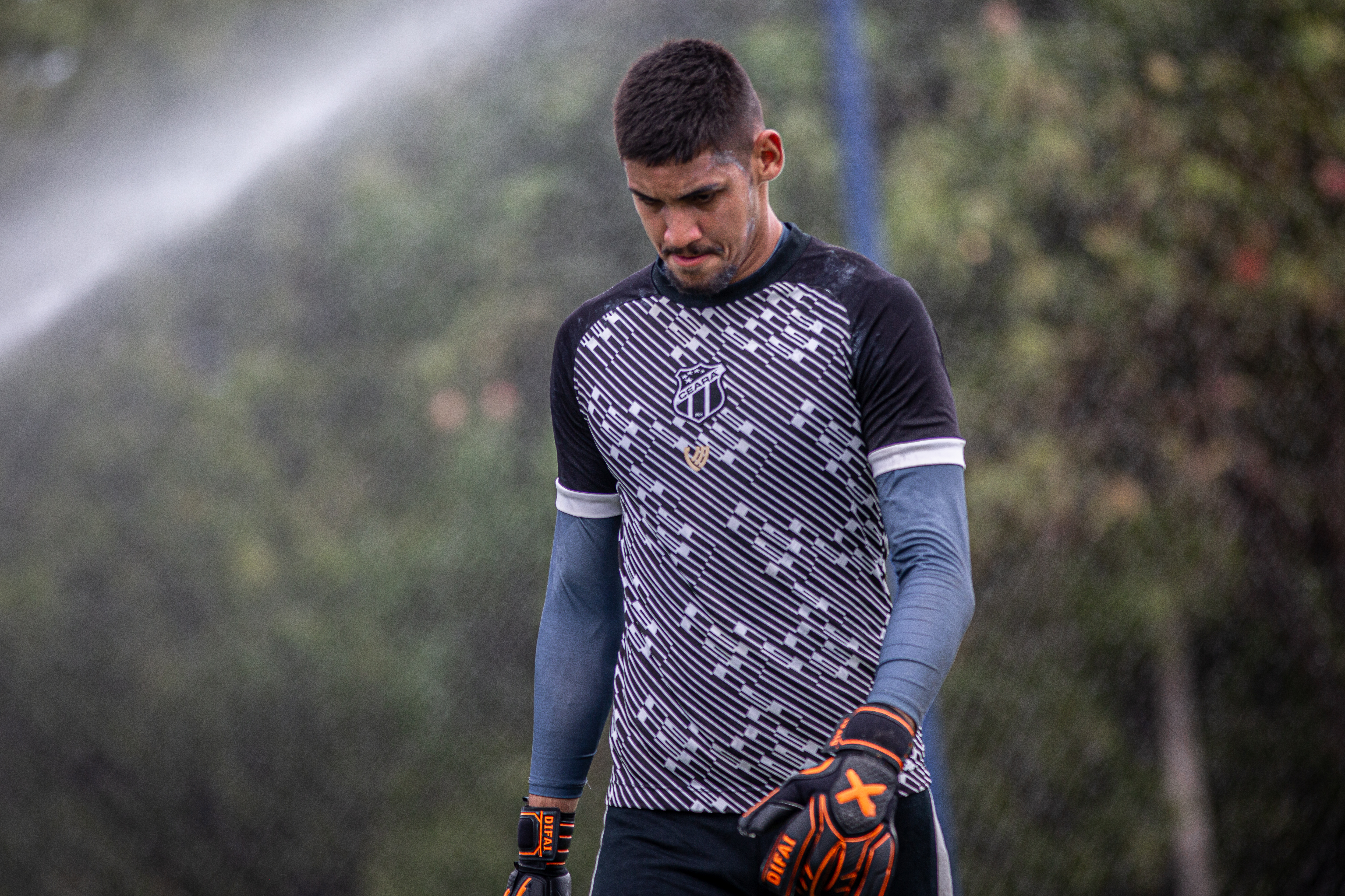 Conheça um pouco da trajetória do goleiro César, atleta do Sub-20, que irá compor o elenco alvinegro na Copinha