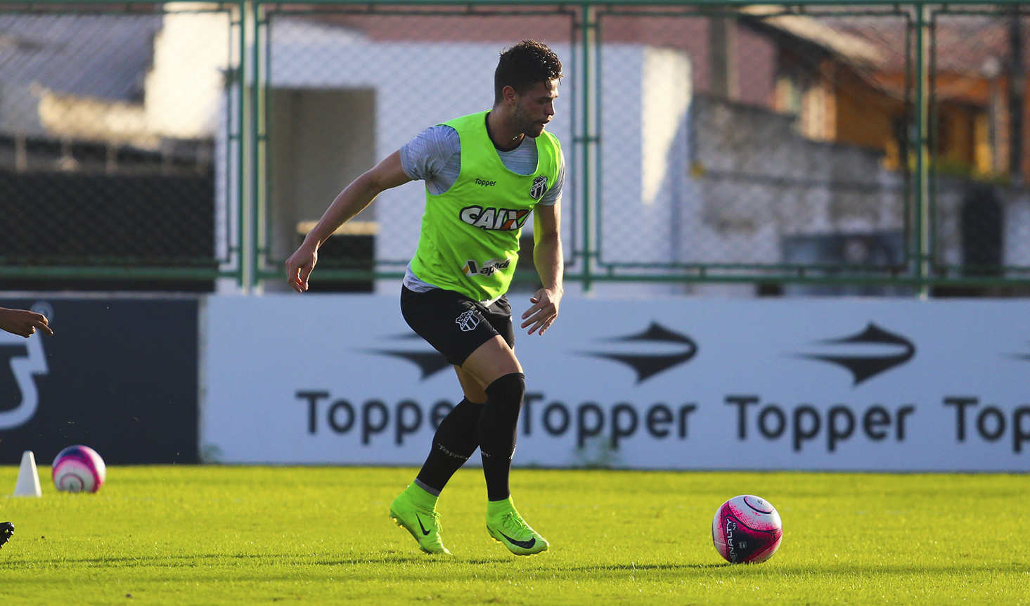 Ceará se reapresentou nessa sexta-feira com treino coletivo e tático