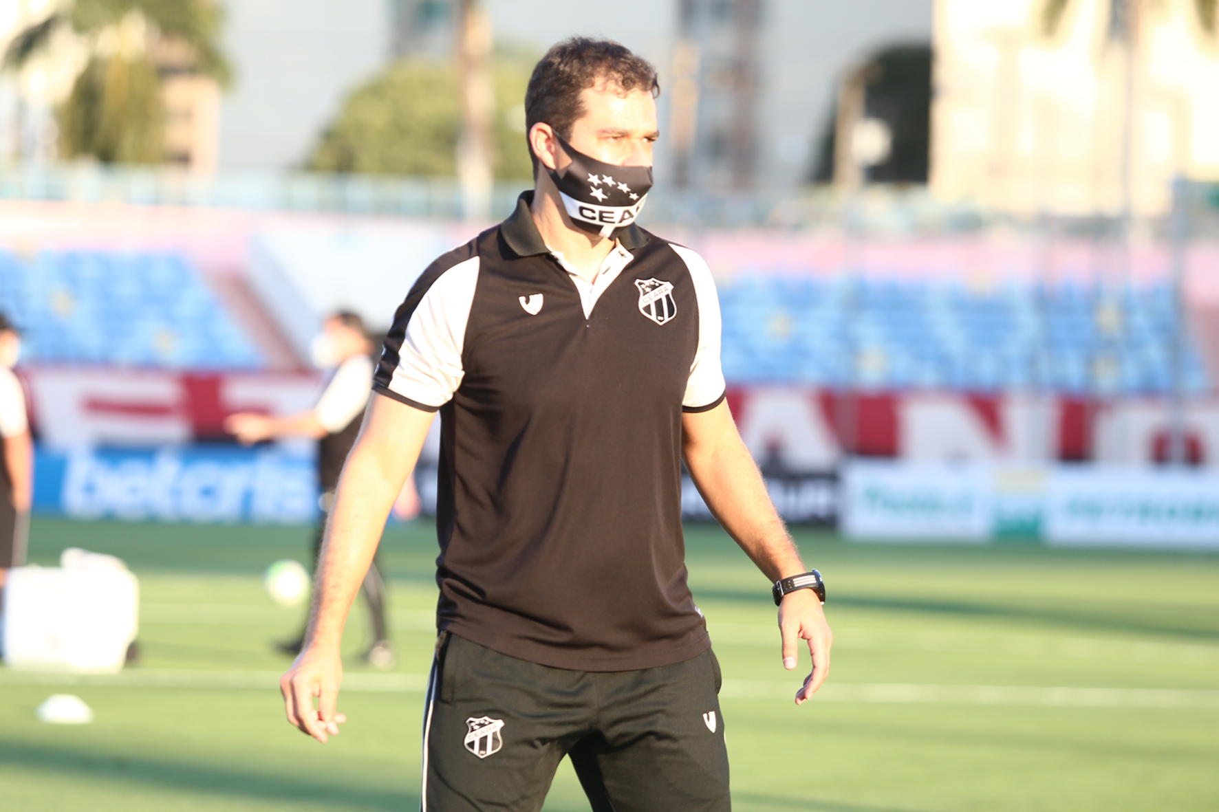 Mesmo com recesso curto, atletas recebem orientações para atividades físicas e moderação nas refeições