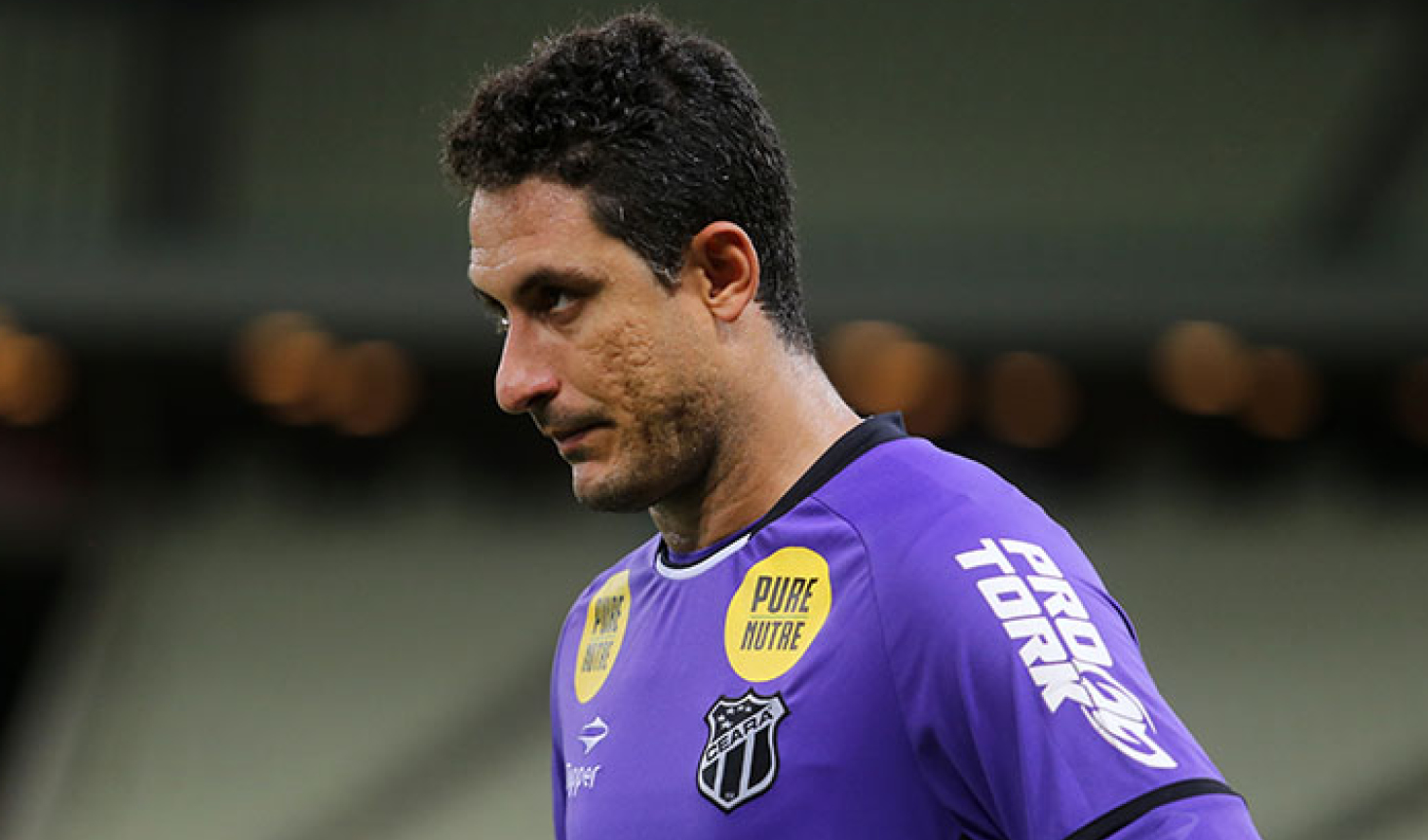 Goleiro Lauro renova contrato para a temporada 2017