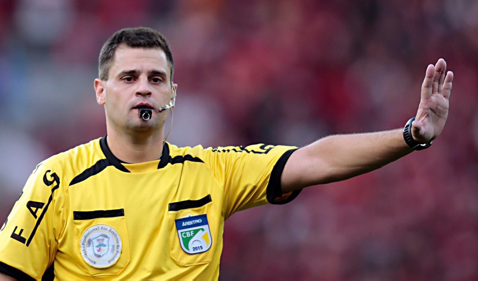 CBF divulga arbitragem para confronto entre Santos e Ceará 