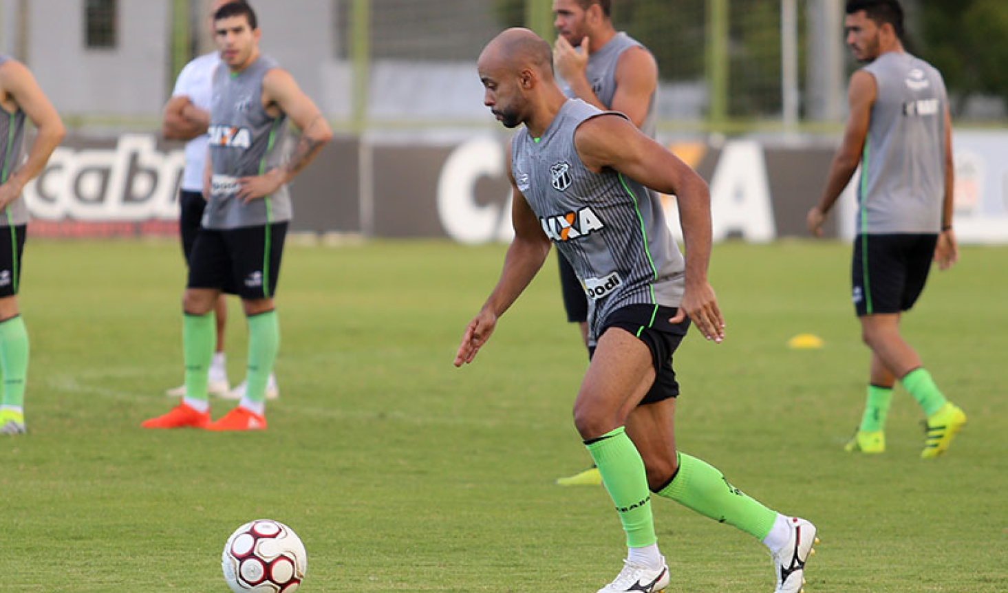 Nessa segunda-feira, grupo se reapresenta e já concentra para partida contra o Inter