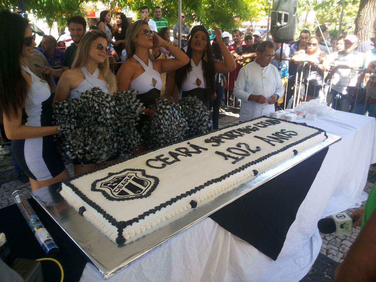 Bolo Gigante 102 anos