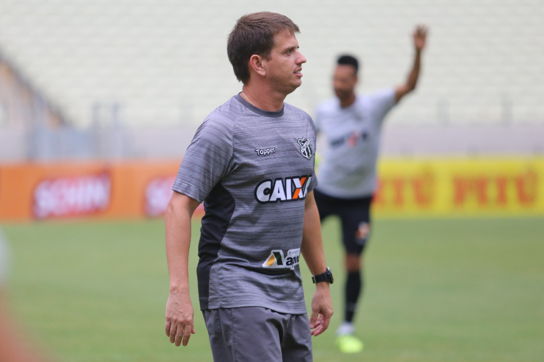 Roger Gouveia fala sobre preparação para jogos com horários pela manhã