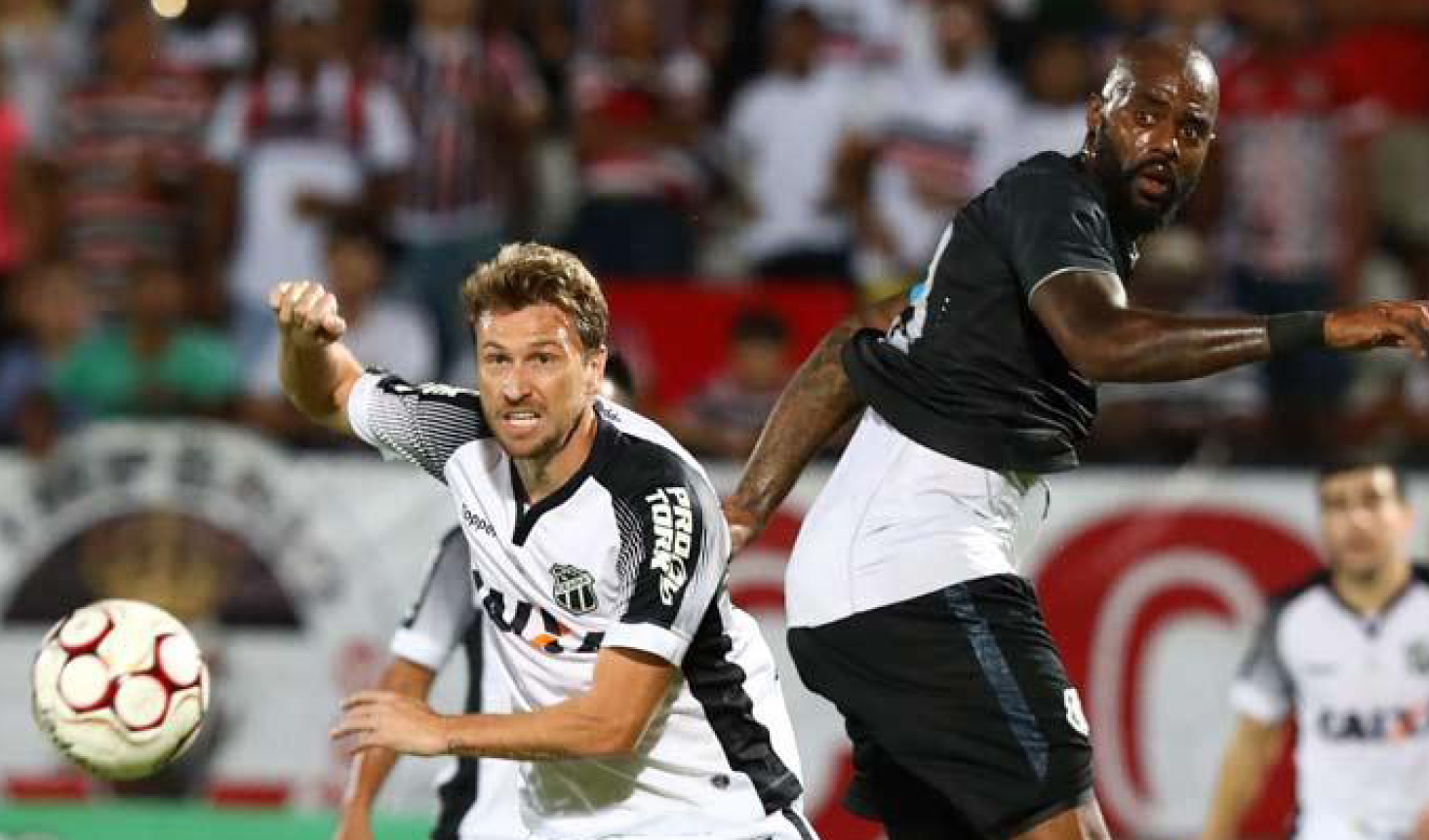No Arruda, Ceará é superior, mas empata sem gols contra o Santa Cruz