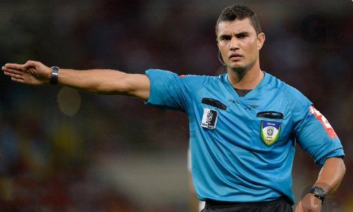 Baiano Marielson Alves Silva apita partida entre Ceará x Flamengo