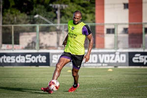 Luiz Otávio fala sobre permanência em Porangabuçu e projeta mais um ano vestindo a camisa do Time do Povo