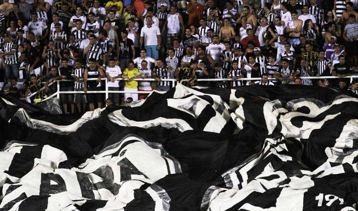 Continua a venda de ingressos para Ceará x Vitória