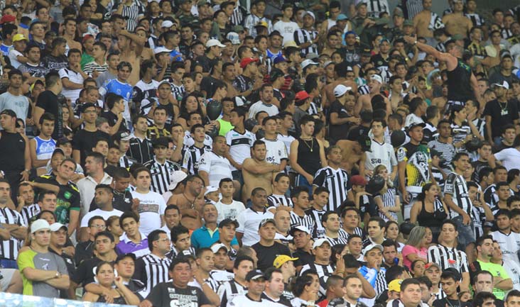 Venda de ingressos para Ceará x Avaí será nas lojas e no Castelão