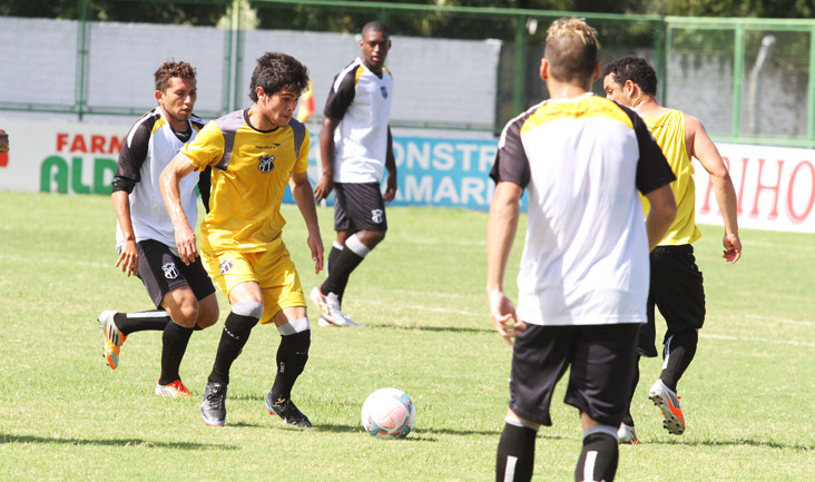 Com muito trabalho, reapresentação aconteceu nesta manhã