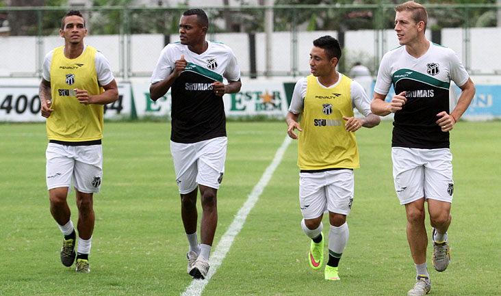 De olho no jogo de volta da semifinal, elenco do Ceará voltou aos trabalhos