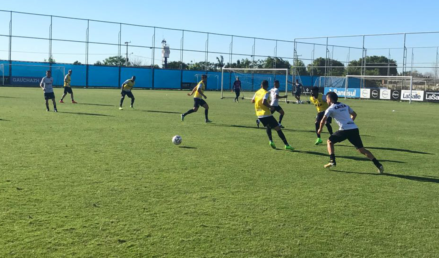Após encerrar preparação no CT gremista, Ceará seguirá viagem para Caxias do Sul